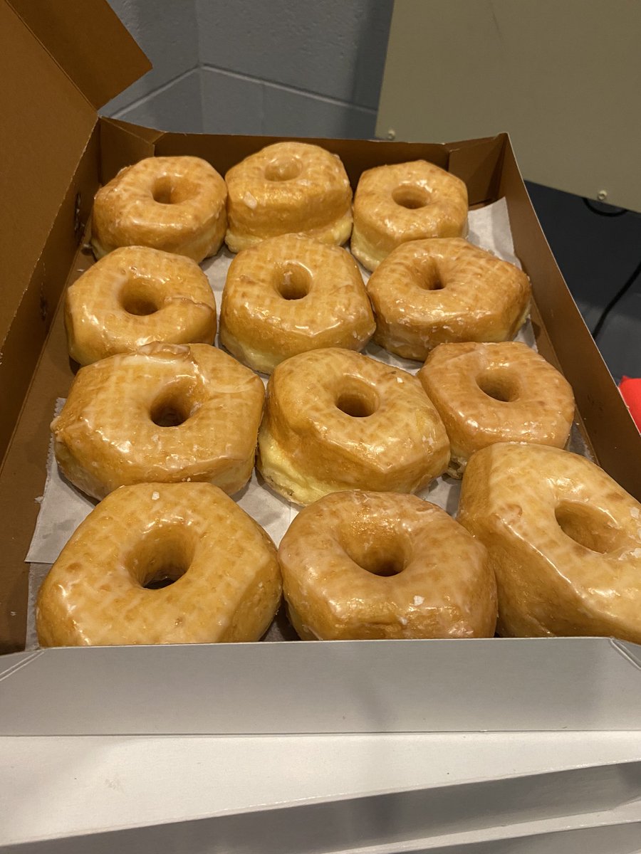 Regina Wright 📚📝 tweet media