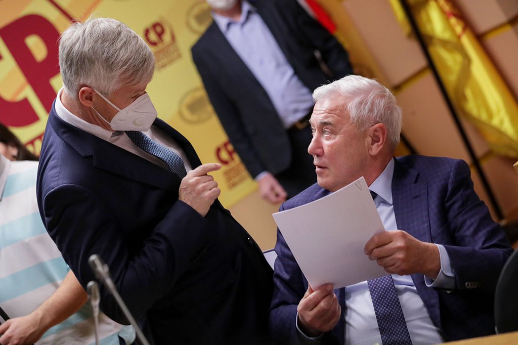 a_aksakov's tweet photo. В Государственной Думе состоялось заседание фракции "СПРАВЕДЛИВАЯ РОССИЯ – ЗА ПРАВДУ", в ходе которого с участием Министра финансов Российской Федерации Антона Силуанова обсудили правительственный проект федерального бюджета на 2022 год и плановый период 2023-2024 гг. https://t.co/L2fH9rNvZa
