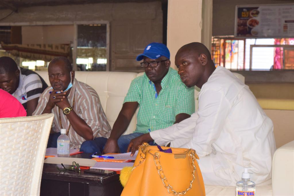 cmdakar1's tweet photo. Formation des Maîtres Artisans de la Première phase du Programme d’Employabilité des Jeunes par l’Apprentissage (PEJA).

Du 21 au 27 Octobre 2021 à Chambre de Metiers de Dakar et dans les quatre autres départements de la région de Dakar.

#senegal #dakar #peja #artisanatsenegal https://t.co/XAUgpFczO3
