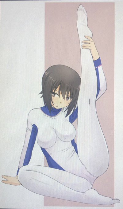 白黒映えしない版。 