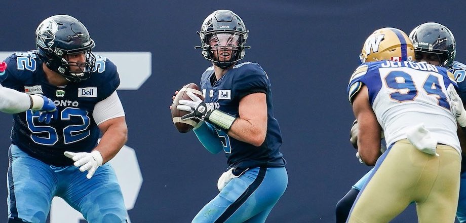 JDunk12's tweet photo. Toronto Argos trade quarterback Nick Arbuckle to Edmonton Elks

https://t.co/83xa0uygnn

#Toronto #Argos #Edmonton #Elks #CFL https://t.co/781AjKPii8