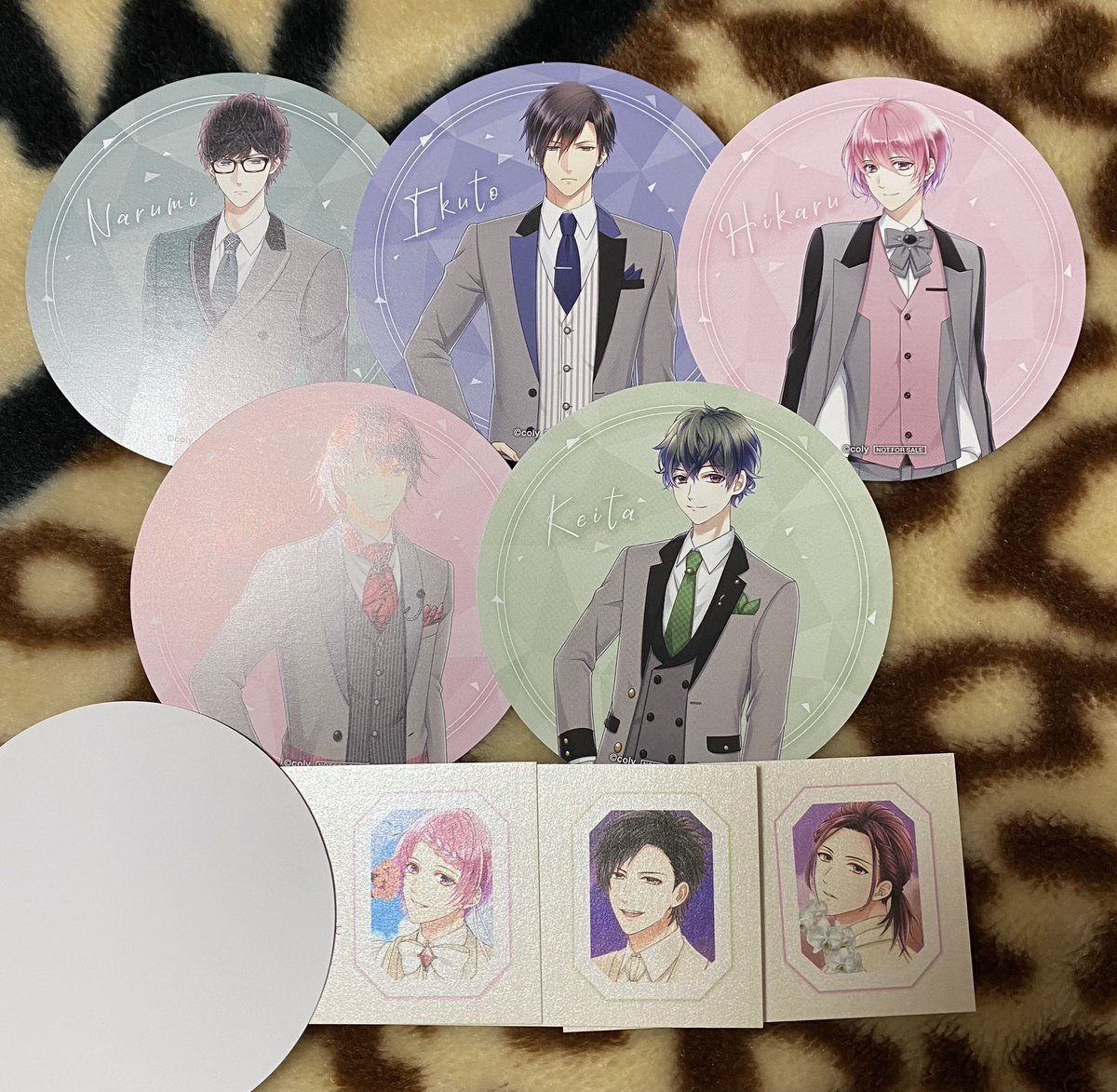 milkteagr's tweet photo. スタンドマイヒーローズ スタマイ 5th Anniversary Store 5周年 アニバーサリー 交換

【譲】
瀬尾￤早乙女￤可愛￤大谷￤槙￤菅野￤日向￤宝生￤京介￤誠￤カナメ

【求】
服部

郵送交換です。
纏めての方優先。
お気軽にお声掛け下さい。 https://t.co/jYNtacU91L