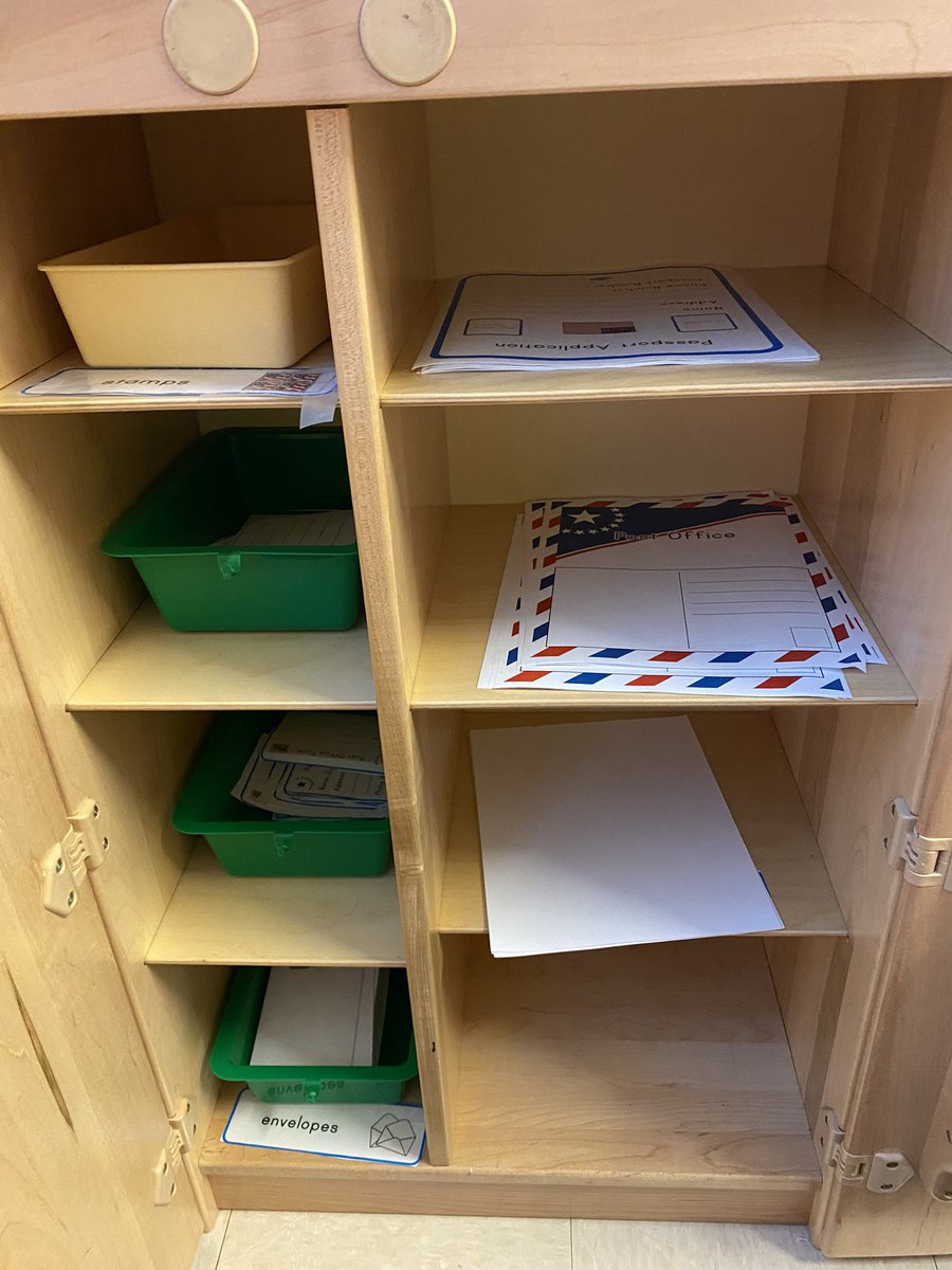 BISCLPReception's tweet photo. The Post Office in the #DaringDeer class is up and running. Come visit us with any mail or post you have. #workingtogether #jollypostman #mail @The_IEYC @BISCLincolnPark https://t.co/hCo0lmziM6