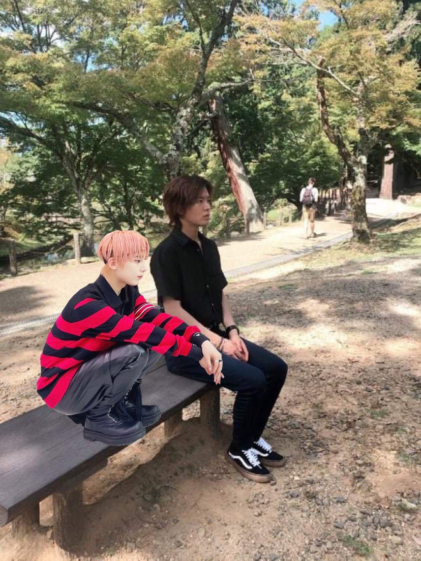 น้องซอนอูนั่งเป็นเพื่อนพี่ยูตะอะ