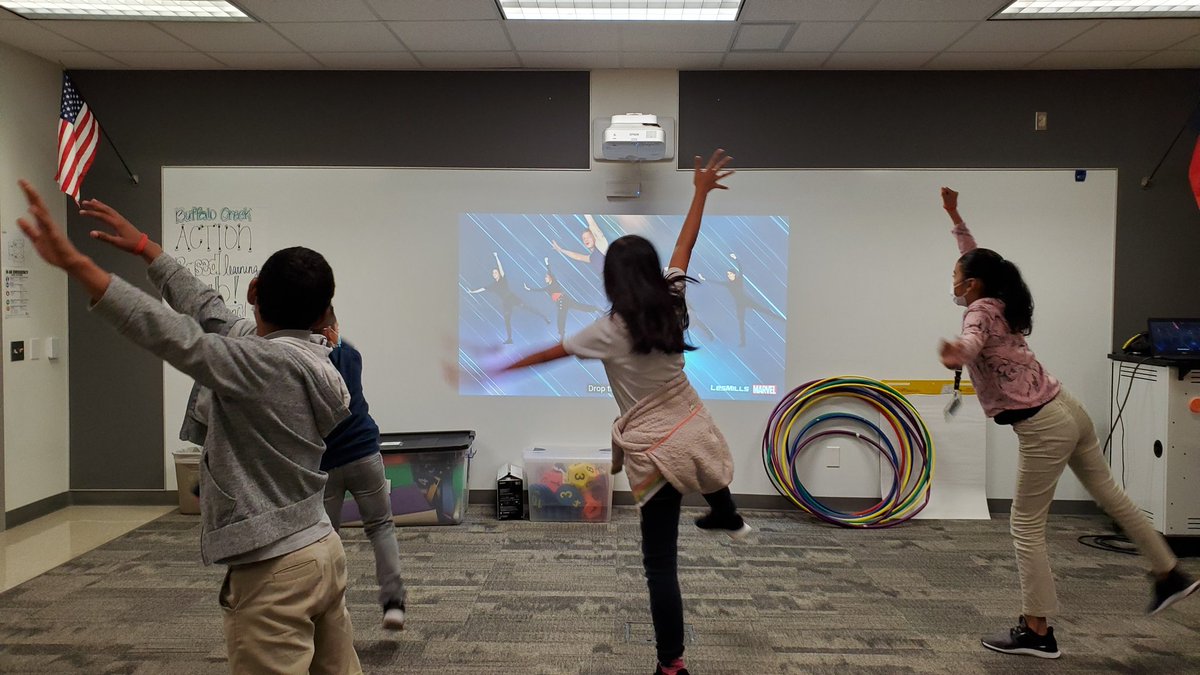 MsJessicaBCE's tweet photo. When it's #SuperHero day for #RedRibbonWeek, you do some super hero workouts for #LiteracyPushIn! #BisonHeroes #LevelUp @Buffalo_Creek1 https://t.co/FLwGHV7s7M
