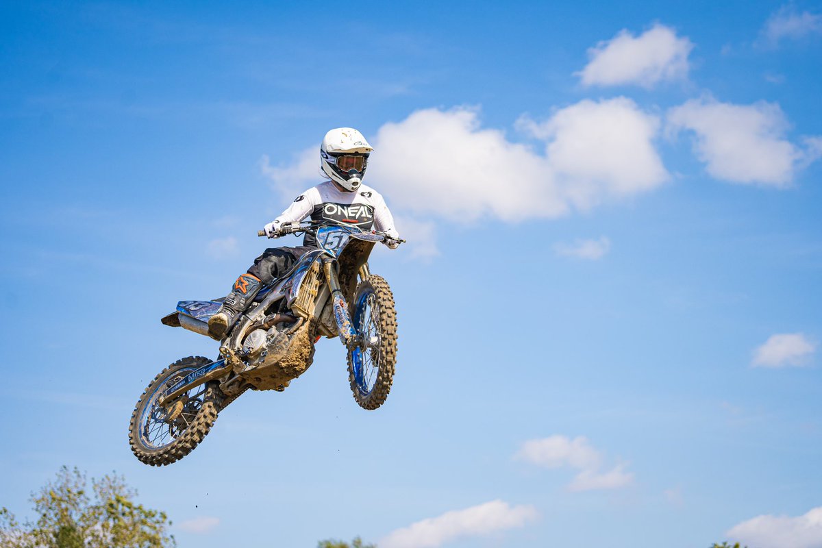 TwittyRedChucks's tweet photo. Get on here about once a year. Always crazy to see how much I’ve changed as both a rider and a person, in a short time https://t.co/2rGuiprqrJ