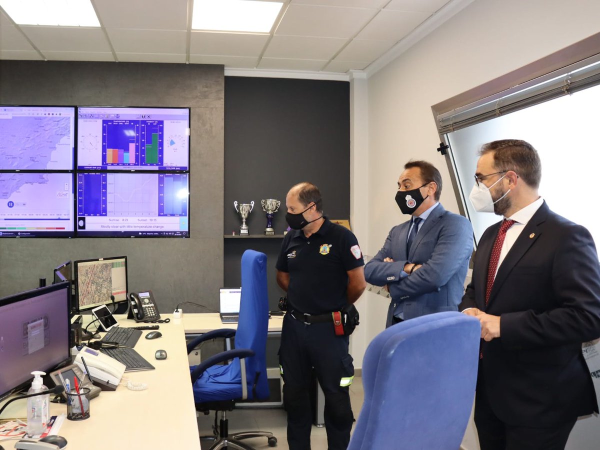AytoLorca's tweet photo. ✳️ El personal del Servicio de Emergencias y Protección Civil de #Lorca participará como formadores 🧑‍🏫 en los cursos regionales de formación de Protección Civil

🔗 https://t.co/3HIic3bkuH https://t.co/uxiPyHUQbC