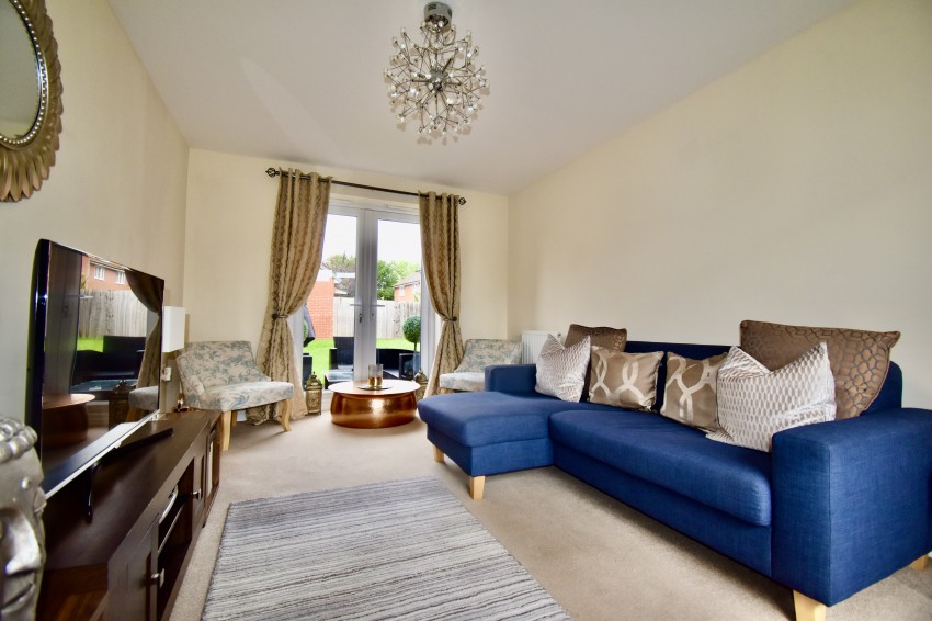 SlinnRes's tweet photo. 🏠 Hawthorn Road, Saxon Rise, Brixworth, Northampton
🏠 For Sale £330,000

👉View property details - click here: https://t.co/mteK67PBgz 
#property #propertyforsale #dreamhome #investmentproperty #Homemovers #FirstTimeBuyers #Propertybuyers https://t.co/Ue6XF2ChMi