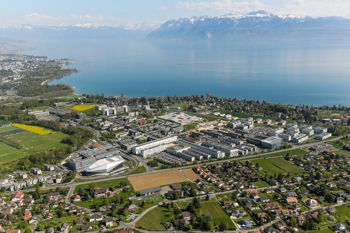 Do you enjoy building graphics software? My lab is looking to recruit a research engineer to help develop the next generation of Mitsuba, a physically-based renderer for solving inverse problems. A job ad with more details is posted here: recruiting.epfl.ch/Vacancies/2073…