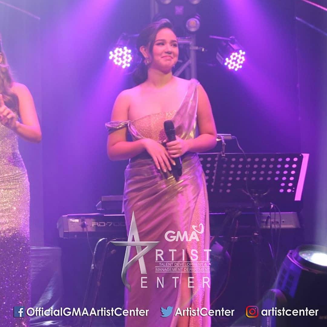MQSweeties's tweet photo. Mikee serenades the audience with her beautiful voice during her REVELATION Concert at the Music Museum. Her two gowns were made by her sister, Denise Quintos.

#Stron6erMikeeQuintos https://t.co/Ph3W2VsbSH