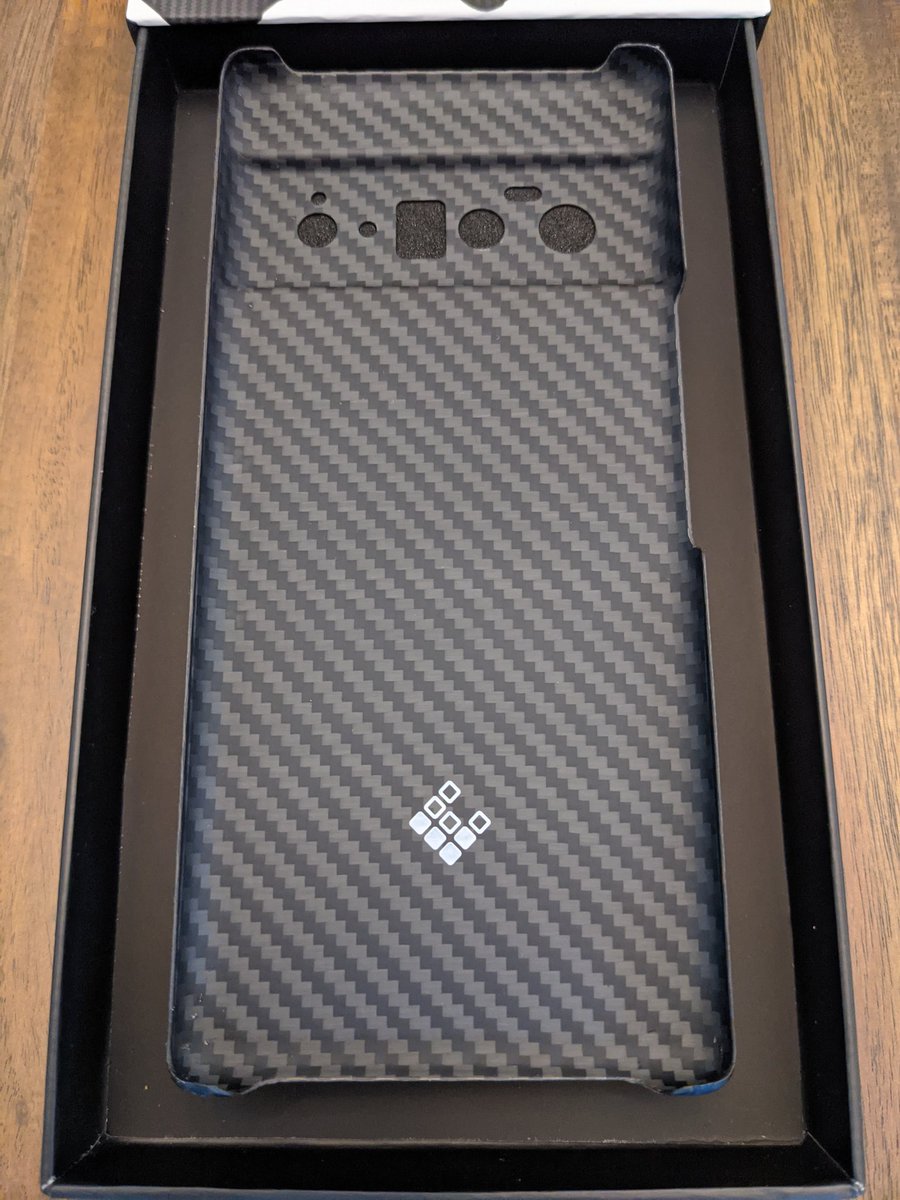 @latercase with the @UnboxTherapy presentation. 
- Black, circle pattern envelope.
- Magnetic flap with the specs
- Slider out box for the reveal

I loved this for my #Pixel4XL so I had to order it for the #Pixel6Pro. Even pre-ordered the limited edition coffee version.#TeamPixel