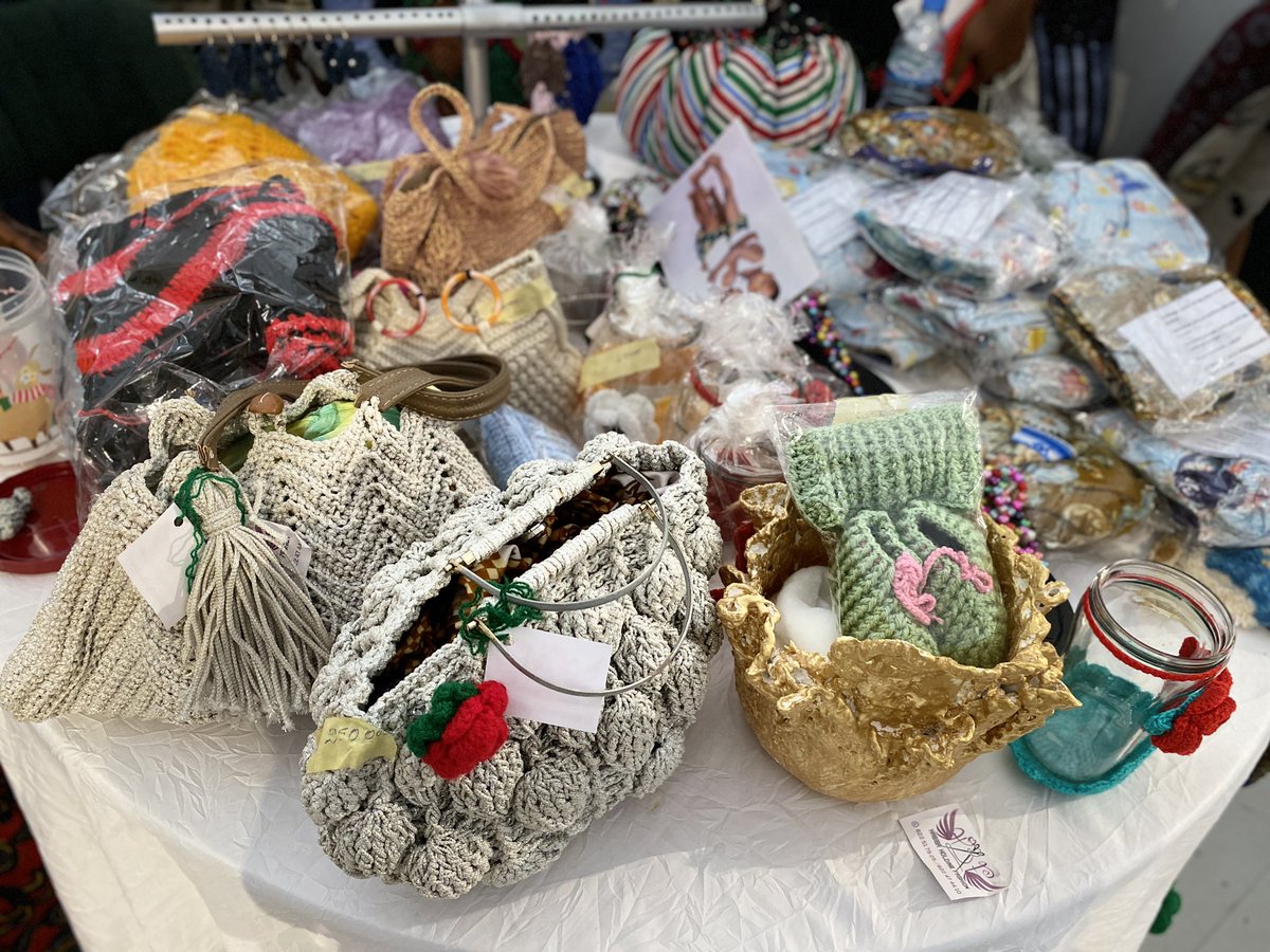 YouthconnektGN's tweet photo. #LabelGuinée 
Faites-vous plaisir chez #HabibaHoldingFashion en vous procurant des boucles d’oreilles, sacs, ensemble bikini, robes 👗, napperons et biens d’autres produits ❤️🤗🇬🇳
☎️ 622517925
#ConsommonsGuinéens https://t.co/TDLHtf70MZ
