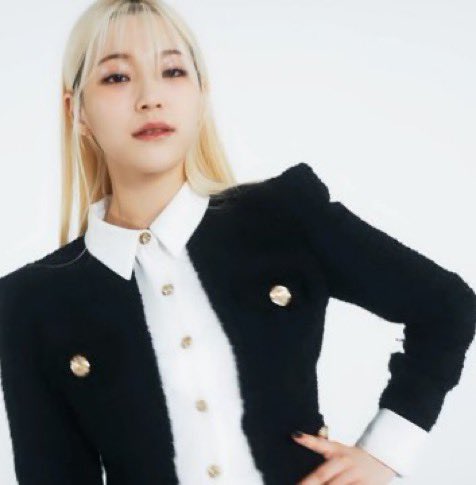 iThinkFromis's tweet photo. still not over this jiheon https://t.co/xJDKpqaPra