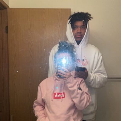 alora_richards's tweet photo. #NewProfilePic https://t.co/QQCZcyl5oy