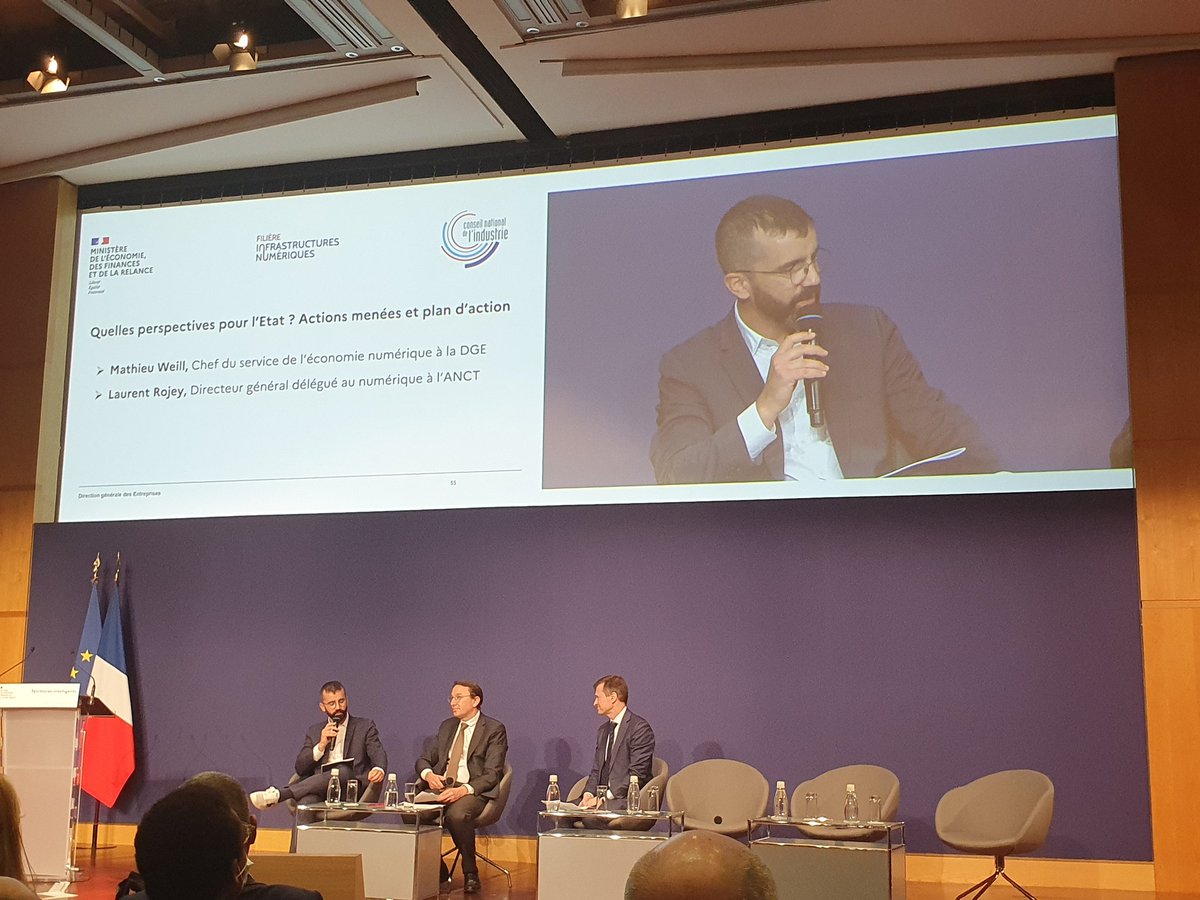 Suite de la restitution de l'étude "Territoire intelligent et donnée publique": table ronde avec <a href="/mathieuweill/">Mathieu Weill</a> et <a href="/lrojey/">Laurent Rojey</a> => quelles perspectives pour l'état? A suivre !