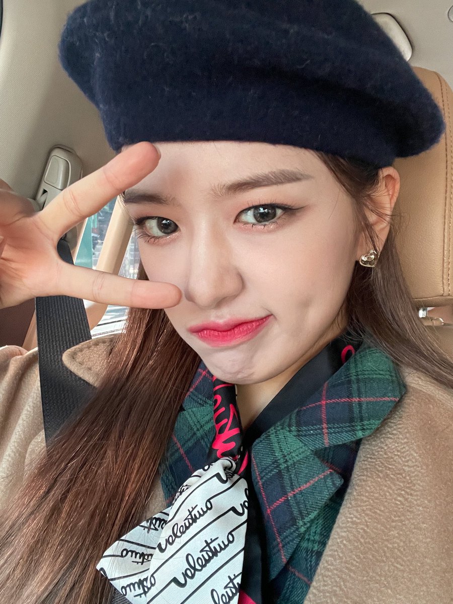 fujaewara's tweet photo. (#예슬🐾) 102621

my 슬리스!~ 안녕🙈🙈 https://t.co/wHgtvdniYG