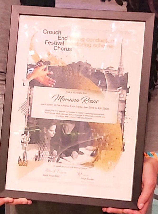 thechoir's tweet photo. The participants in our inaugural Young Conductor Mentoring Scheme, @MattQuinnsMusic and #MarianaRosas, have received their long awaited certificates from @DTConductor and scheme manager #PaulWinter. Look out next week for the launch of our third annual #YCMS.
#choralconducting https://t.co/mOhCH5lfth