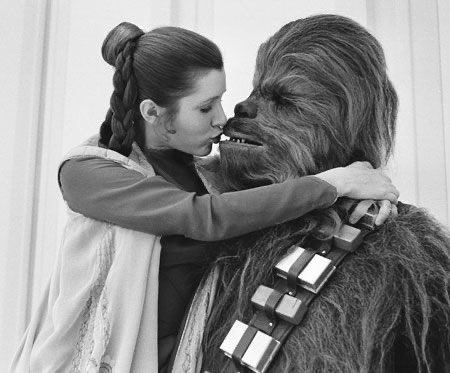 RT @nfcbis: Carrie Fisher & Peter Mayhew https://t.co/M42tHY3QDW