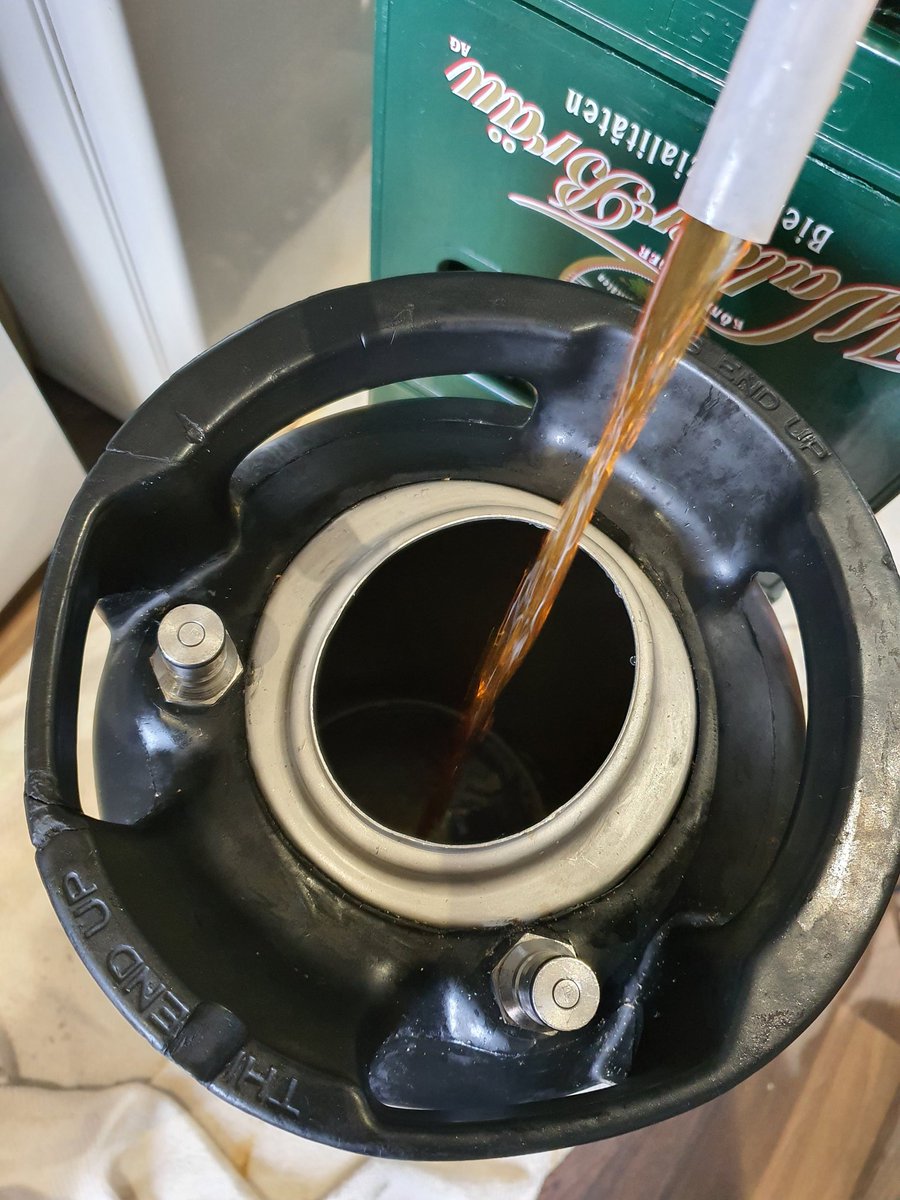 whale_beer's tweet image. Christmas beer in the keg. Canning soon. 6.3% with hints of aniseed and cinammon for that festive treat. Canning in time for Christmas delivery.

Thanks to @BeerTorrent for the equipment and advice.

#beer #beerislife #CraftBeer