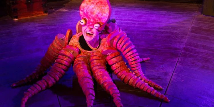 chloenelkin's tweet photo. Lee White from @sabotagetheatre will be chatting all things #WeAreNotShellfish today to @lesleydolphin on @BBCSuffolk just after 4.30pm. Be sure to tune in! π» https://t.co/DxIOUZ9Ov0