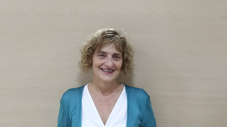 Tornaveu's tweet photo. "La conciliació segueix sent un problema perquè les dones trabucaires puguin ocupar càrrecs de responsabilitat", diu Tere Tarruella en aquesta entrevista a @Tornaveu 

https://t.co/wiiYWa4Fcb https://t.co/Ox4xTFrJWl