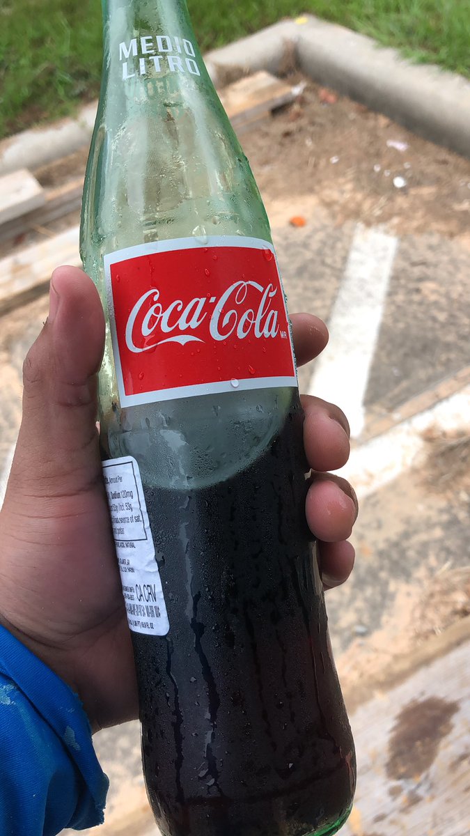 A_rios822's tweet photo. the burps after drinking these jawns are immaculate https://t.co/6Rj0uVi11R