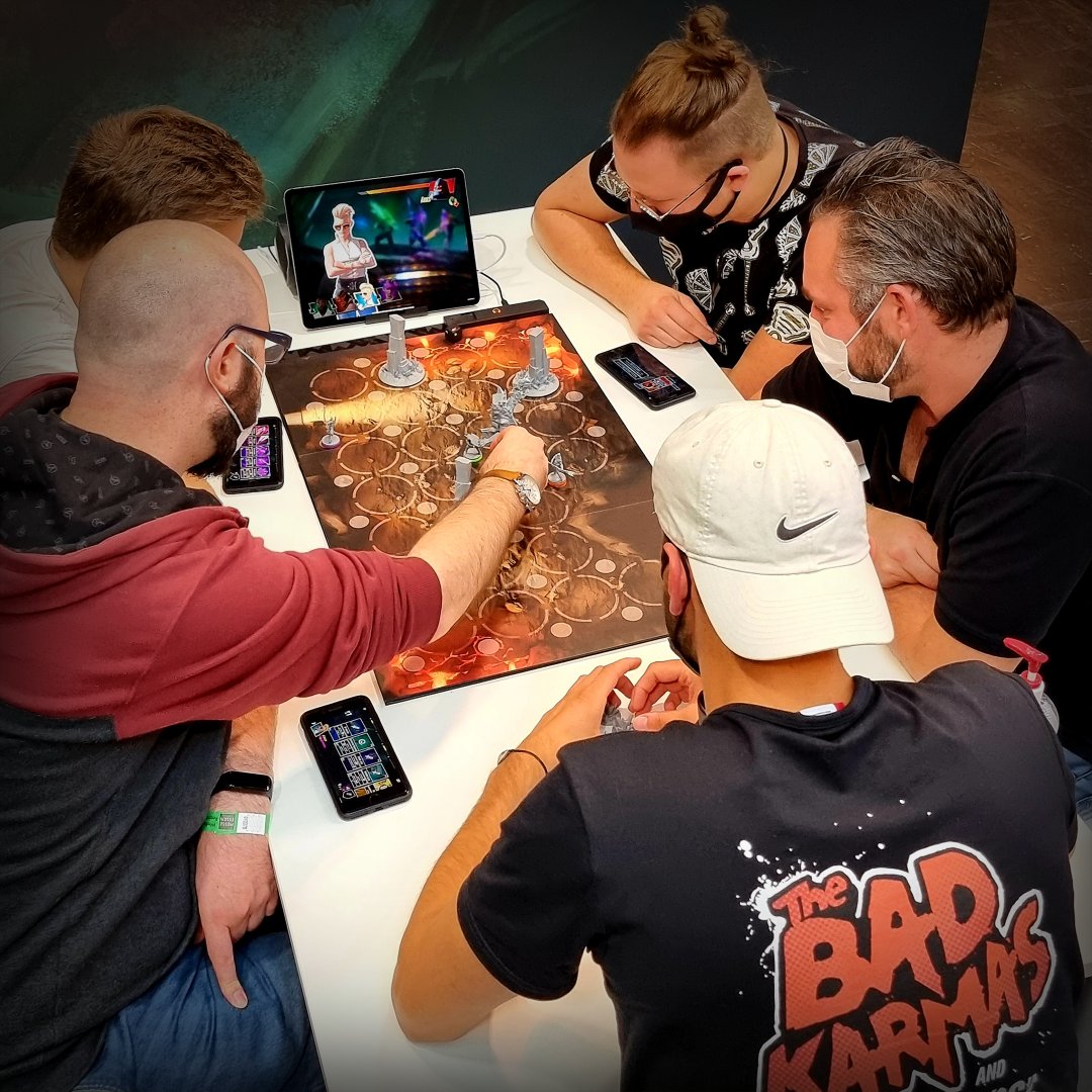 TeburuGames's tweet photo. In The Bad Karmas, four players play cooperative scenarios against one, big (really big) boss. Each of these bosses is a Zodiac. 

All players must work together to weaken the boss with their abilities and eventually take them down⚔️ https://t.co/gHS6h7PUAI