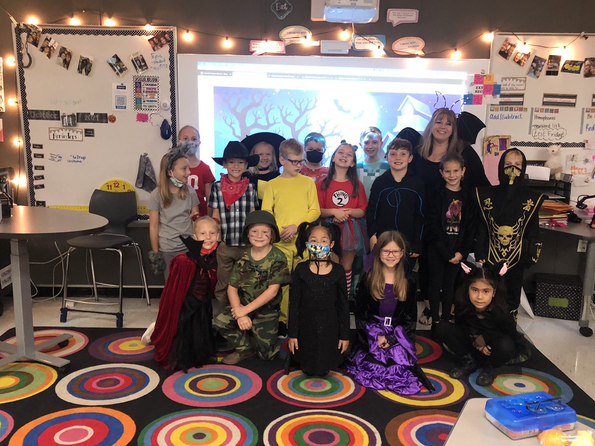 hvefletcher's tweet photo. Supporting Red Ribbon week and saying "BOO to drugs" #lifeisgoodathve https://t.co/twzwL0L9CO