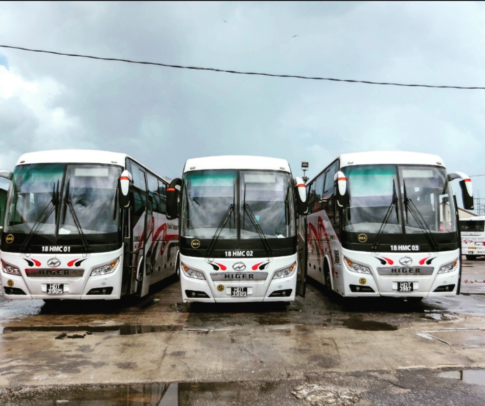 ptsctt's tweet photo. Going on a south run? Out of our San Fernando depot, our Erin service is $6.00 and operates every 2 hours from 6am-6pm. Both our Princes Town ($4.00) and Fyzabad ($3.00) services operate hourly from 6am-7pm. #getwithus #choosethebus #MovingPeopleForward https://t.co/28rv35zOPg
