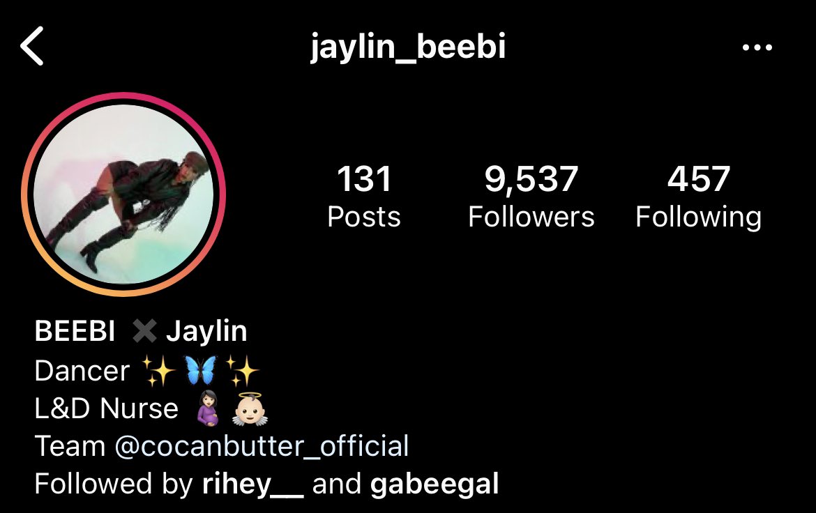 suntiphongxxi's tweet image. เออตอนจบโชว์พสเนยกับ CL จะเห็นกล้องจับไปที่ผญคนหนึ่งปาดน้ำตา อยู่ตรงผู้ชม พี่คนนี้คือพี่ บีบิ (beebi) พี่เขาคือสมาชิกคนที่ 6 แต่ไม่ได้เข้าร่วมรายการเพราะมีงานประจำเป็นพยาบาลทำคลอดของทีมพสเนย แง อย่างปัง #StreetWomanFighter