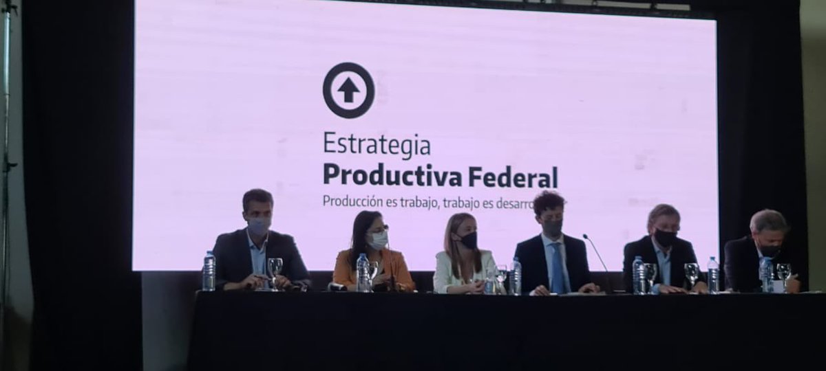 Estamos en la presentación de distintas herramientas de financiamiento para empresas y emprendedores.

#pymes #emprendedores 
#financiamiento