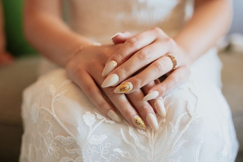 LamPrints's tweet photo. Wedding Day Nails 

Ig: @lamprints 
🛍 Shop https://t.co/xJu5aCJzMU

Getting married? Know someone getting married or having a big event? We got you for your nails 💅 

#nails #pressonnails #smallbusinessowner #entrepreneur #SmallBusiness #usa #naildesign #weddingnails https://t.co/H2caMC6ZD0
