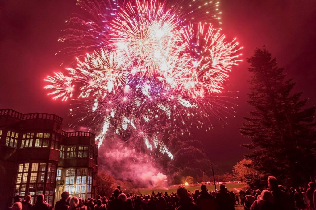 🎆🎇🔥 Remember remember the 5th November when we will be hosting our annual Bonfire and Fireworks evening at Astley Park Chorley. We look forward to seeing you there on the night! 🎆🎇🔥 checkoutchorley.com/bonfire