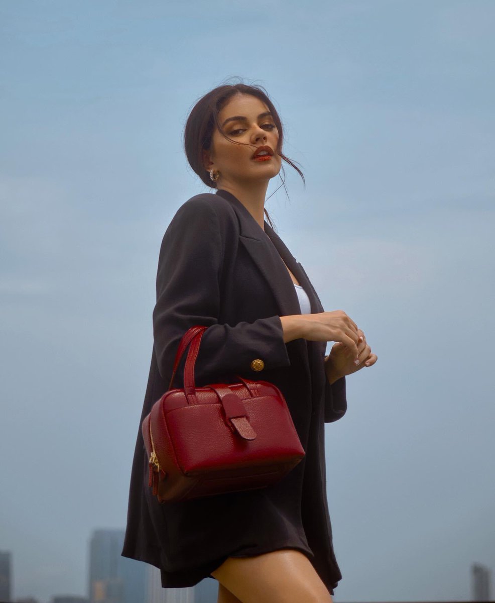 janinegutzlover's tweet photo. Super yaman naman ni Camille yan ba ang gold digger Lavina?
#MMMYPast https://t.co/vZJXlD8iRU