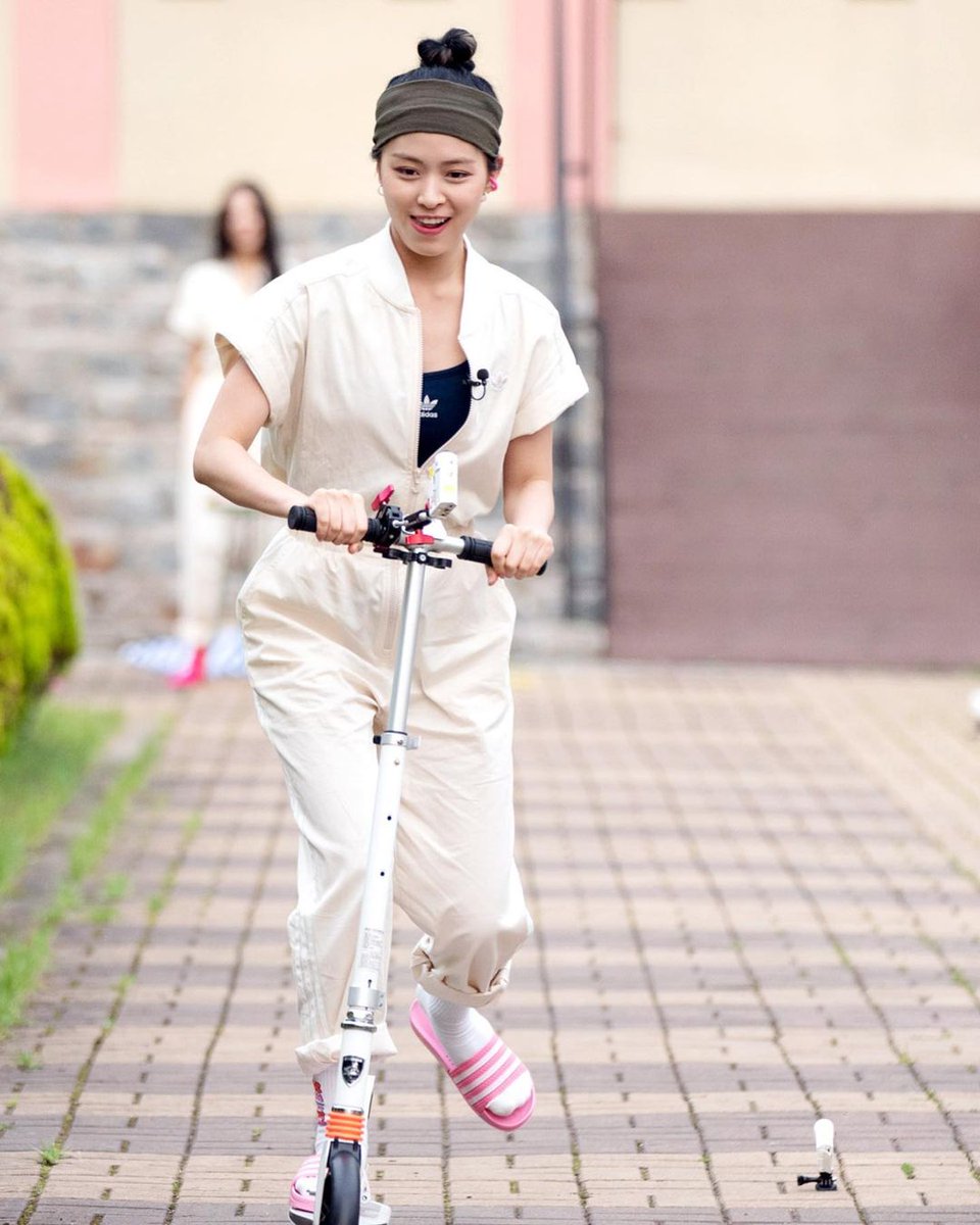 JYPITZYPH's tweet photo. [IG] 20211026 @ITZYofficial Instagram Update

[CSI 2] Codename : Secret ITZY 2 Behind Photo

#ITZY #있지 
#MIDZY #믿지
#CSI_2 #Codename_Secret_ITZY_2
#ITZYPhilippines https://t.co/3ykqZGLttN