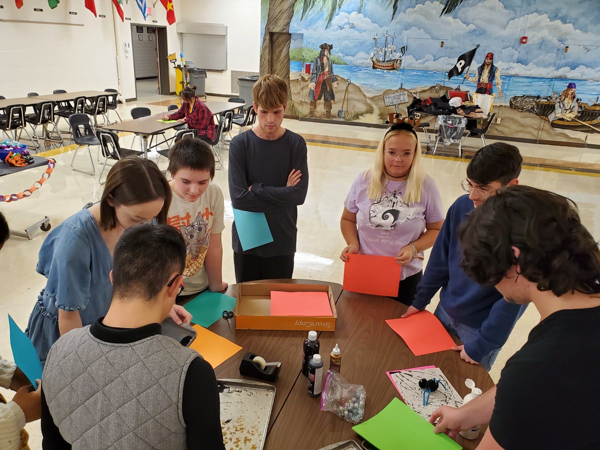 phsdc_officers's tweet photo. The Drama Club Halloween Party was a blast. Shout out to the officers for organizing fun theatre games, amazing snacks, Halloween treats, and a super fun craft to take home! The games were hilarious! @perkinspirates @PerkinsHigh
#spookyfun #PHSDrama https://t.co/yFWvTQ4bnz