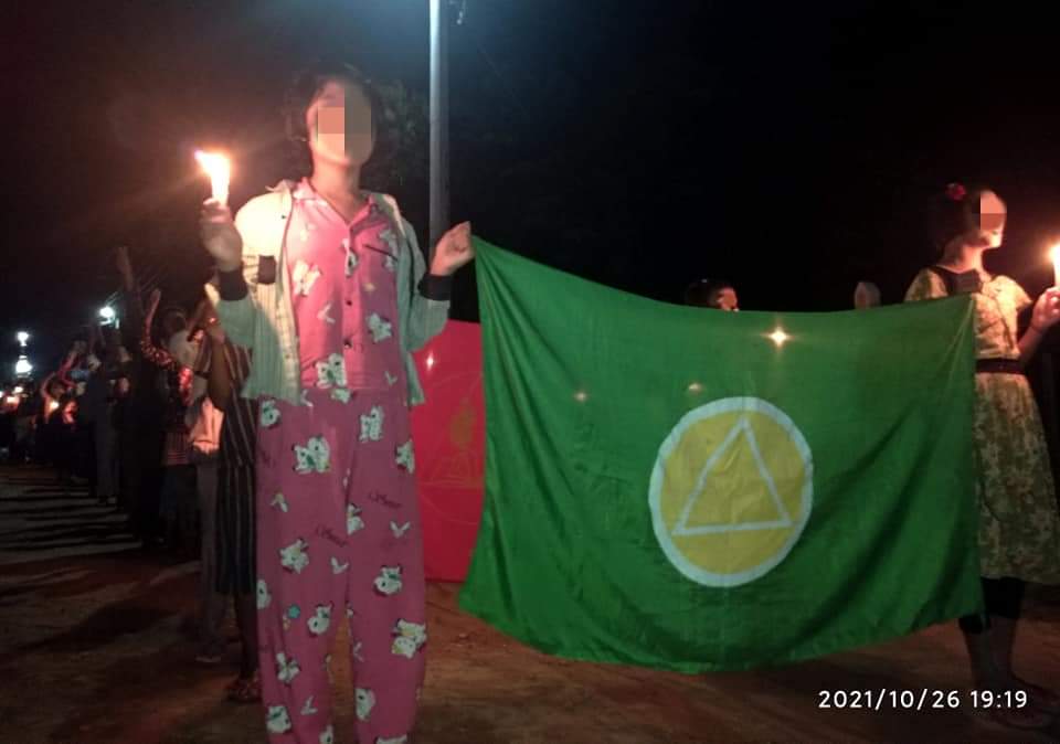AungYemay's tweet photo. The Basic Education Strike Committee and the pro-democracy residents from #Myaing marched to protest and showed their oppositions to military terrorists's rule. 
#ASEAN_StandWithJustice 
#Oct26Coup 
#WhatsHappeningInMyanmar https://t.co/BMDBzvUtlW