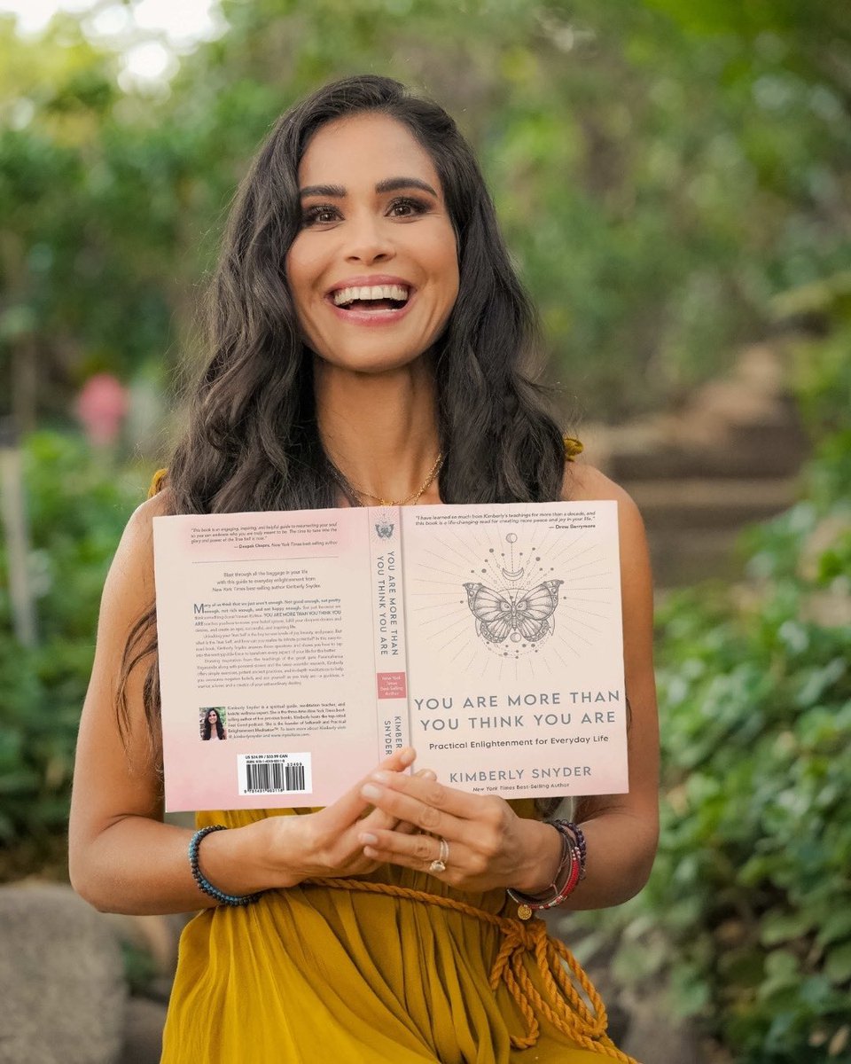 Kimberly Snyder tweet media