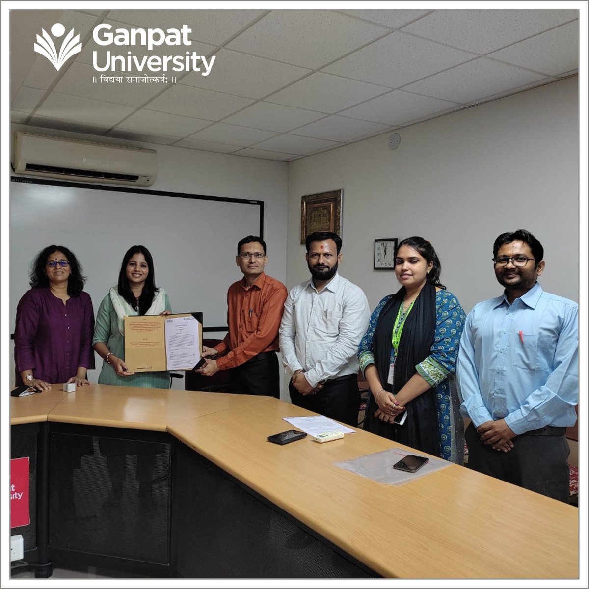 VMPatelInstitu1's tweet photo. To fulfil this dream, @VMPatelInstitu1  and Arch Development Foundation, Vadodara have signed an MoU to co-operate and #collaborate for bringing new practices to #sustain and #transform society to achieve overall development.
#VMPIM #GanpatUniversity #Guni #india https://t.co/aU6dVmJRxE
