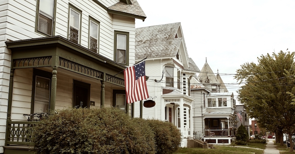 LukeDenHerder's tweet photo. Housing affordability improves for second straight month - HousingWire https://t.co/cDgtGXWe5e https://t.co/p5yb6jmjJz