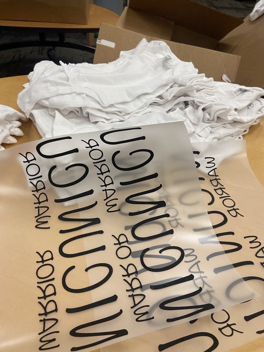 lvcdmt's tweet image. Come help DigiVal at 4:00 pm today with creating onesies for babies in the UPMC Pinnacle Harrisburg NICU! Get experience using the vinyl cutter and heat press, complete service hours, and do something for a great cause. No prior experience required! #godigicom #golvc @LVC #goixd