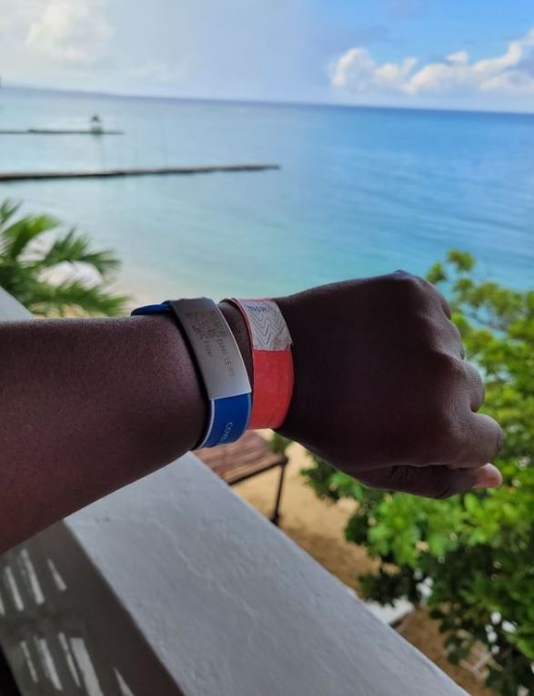 ImmunaBand's tweet photo. One of our lovely #ImmunaBand users took their band to explore #Jamaica  Where has your band taken you? https://t.co/OFRSfzlGpH