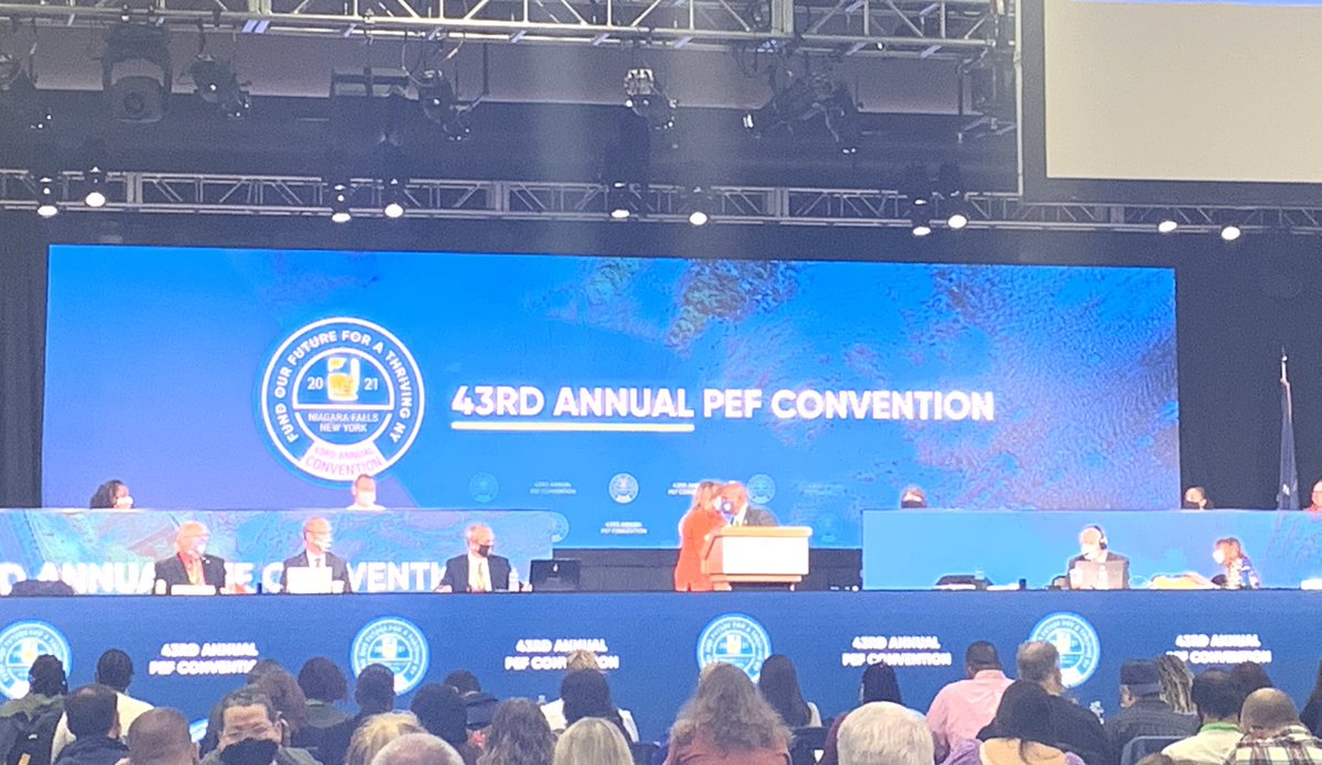 NYSPEF's tweet photo. President Wayne Spence honors AFT Public Employees Director Chris Runge at the 43rd Annual Convention. We thank Chris Runge for her years of guidance and tireless advocacy on behalf of #PEF members and wish her well in retirement! @AFTunion @AFT_PE @WayneSpence99 https://t.co/k2WDqfUgGy