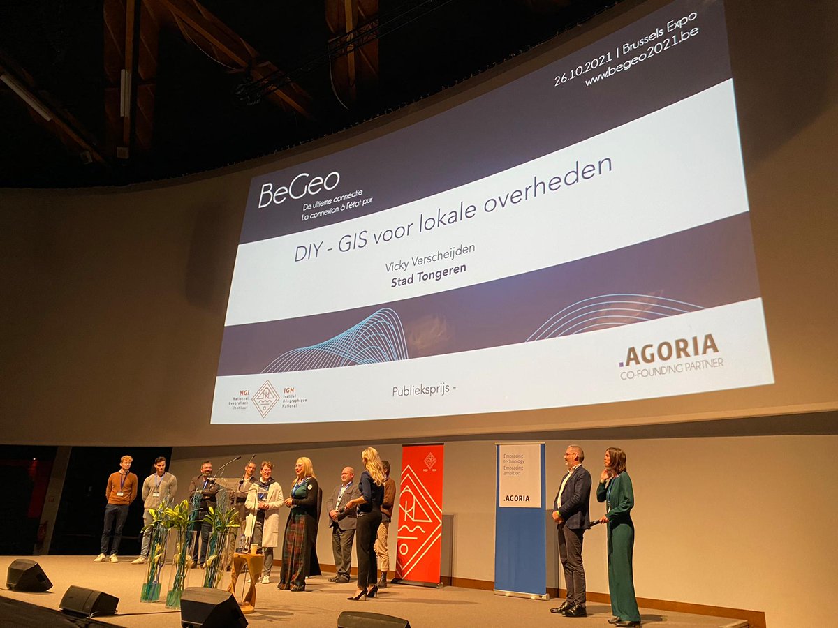 BeGeo2021's tweet photo. En de publieksprijs gaat naar Vicky Verscheijden met het project "DIY- GIS voor lokale overheden" https://t.co/7IPSXfVjEN