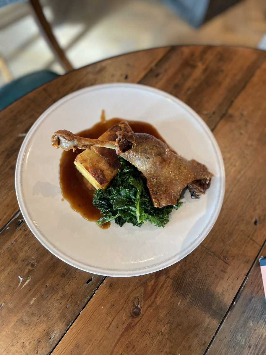 WindjammerE16's tweet photo. New autumn menu is here🤤 Join us at Windjammer and discover all the options. Choose from seasonal starters, brand new sharing platters and delicious mains! Yum! https://t.co/olMjrFZ58t