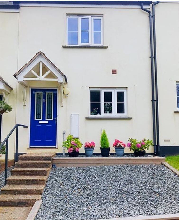 Saleswestward1's tweet photo. .@saleswestward offer this 2 bedroom property in Hatherleigh through Shared Ownership 

FMV £185,000 
60% Share £111,000 

Please call 0300 303 8535 or email sales@westwardhousing.org.uk to arrange a viewing

https://t.co/in1LBbwxbp https://t.co/J9iyDfjvkI