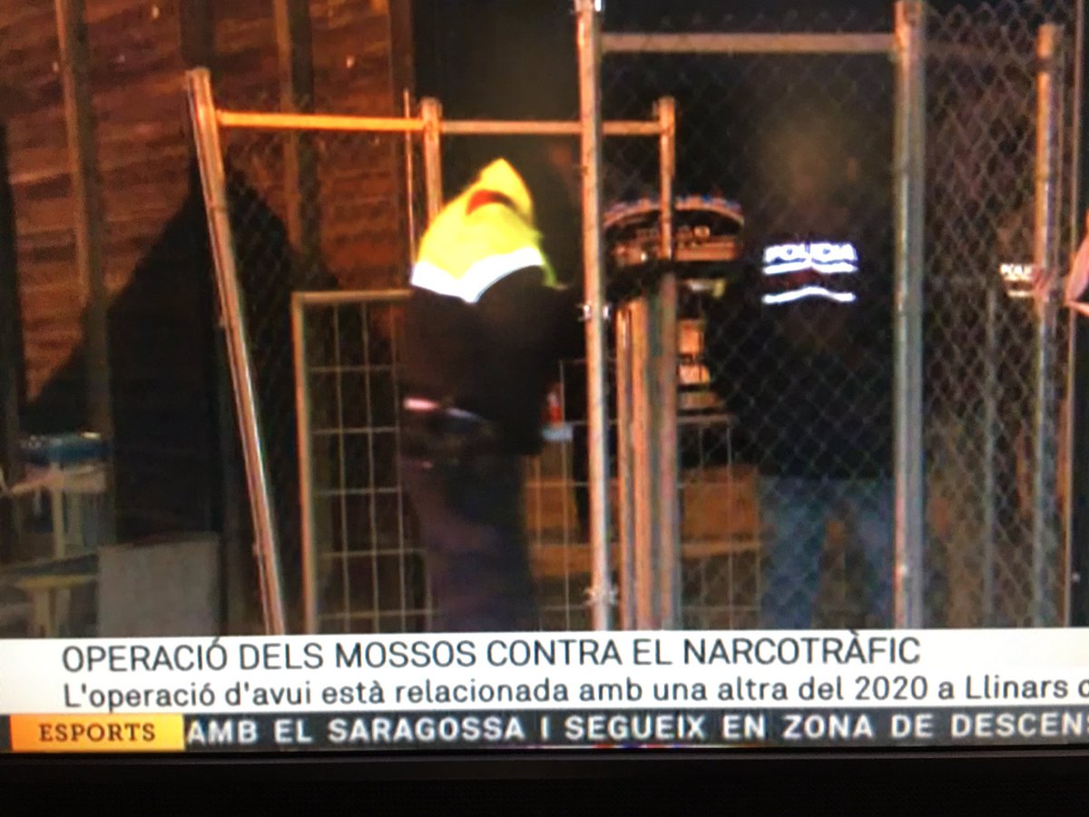 umbertotozzy's tweet image. Senyors de @324cat @tv3cat : no es fan registres, es fan escorcolls. #catanyol