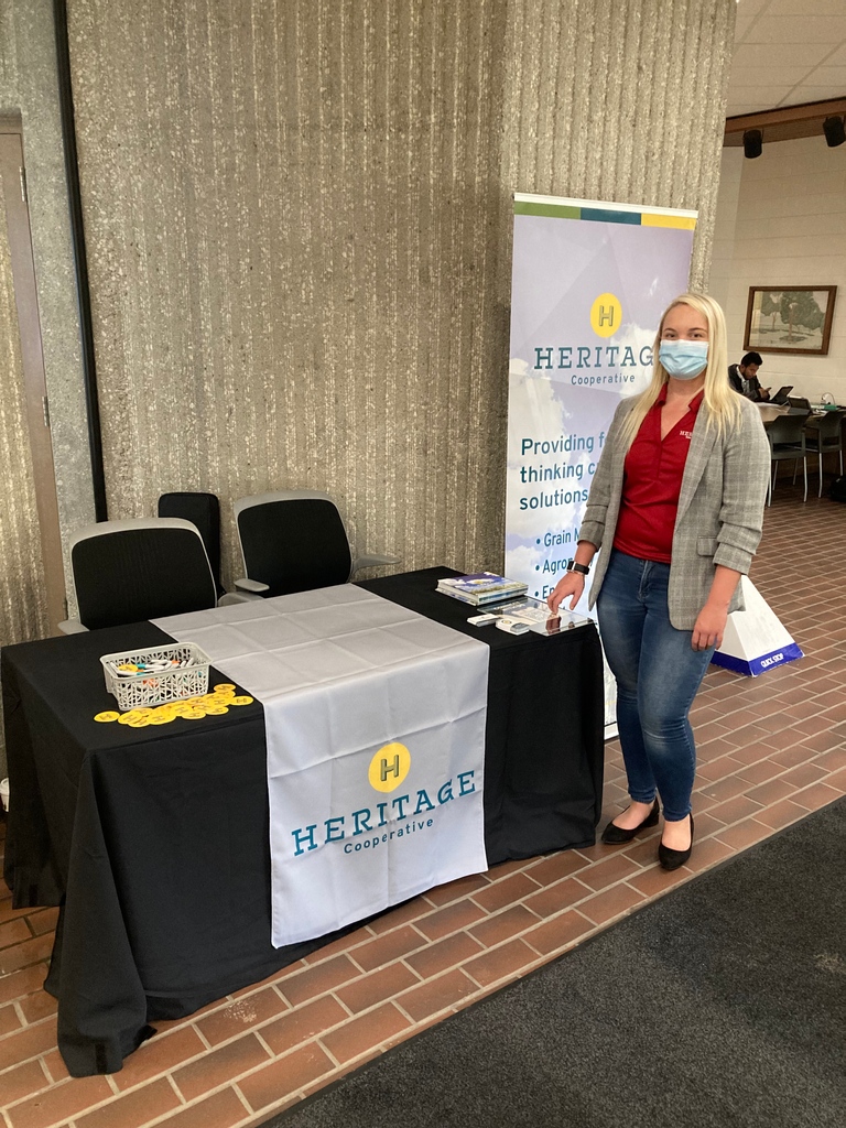 HeritageCoop's tweet photo. Hey, Ohio State students!👋 We're on campus! Stop by the Ag Engineering Building today (10/26) from 
10 am - 2 pm and learn about internships and other career opportunities with Heritage!😄 See the full list of opportunities here: https://t.co/rdbfMS2k3C. https://t.co/43sW9rDrpP