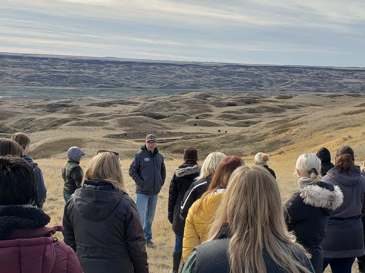 aitcsk's tweet photo. An incredible way to #CelebrateAg!

We connected teachers &amp; ag this month with @SunWestDLC @SunWestSD207. Two full days of great questions, conversations &amp; learning!

THANK YOU tour hosts for opening up your operations and sharing your passion for &amp; knowledge of producing food! https://t.co/ZgV05EAYUH