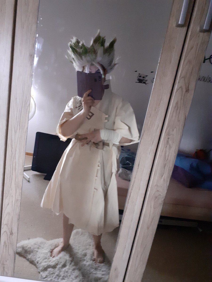embercat_'s tweet photo. Ich bin swit heute offiziell ein Kartoffelsack! Diese Beinfreiheit ist abartig geil. Freu mich auf die erste Con mit dem Cosplay xD 🤣🤣
#drstonecosplay #senkuishigami https://t.co/tKDTmOWYig